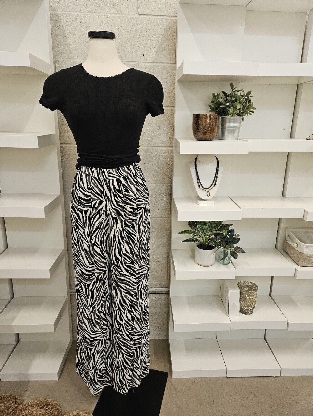 Zerbra Pleat Trousers